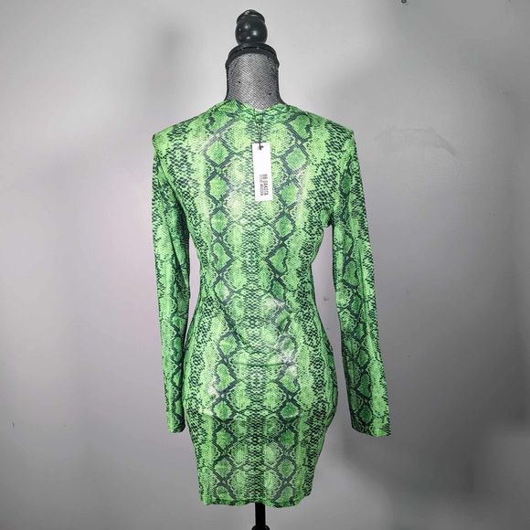 NWT BB DAKOTA BY STEVE MADDEN SNAKE PRINT MINI SHEATH DRESS - M - Picture 8 of 9